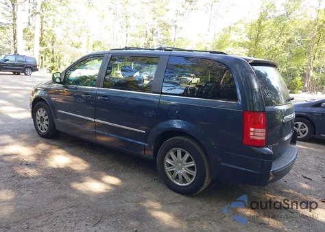 2009 Chrysler Town & Country Touring из США, поврежденный, VIN 2A8HR54119R525248